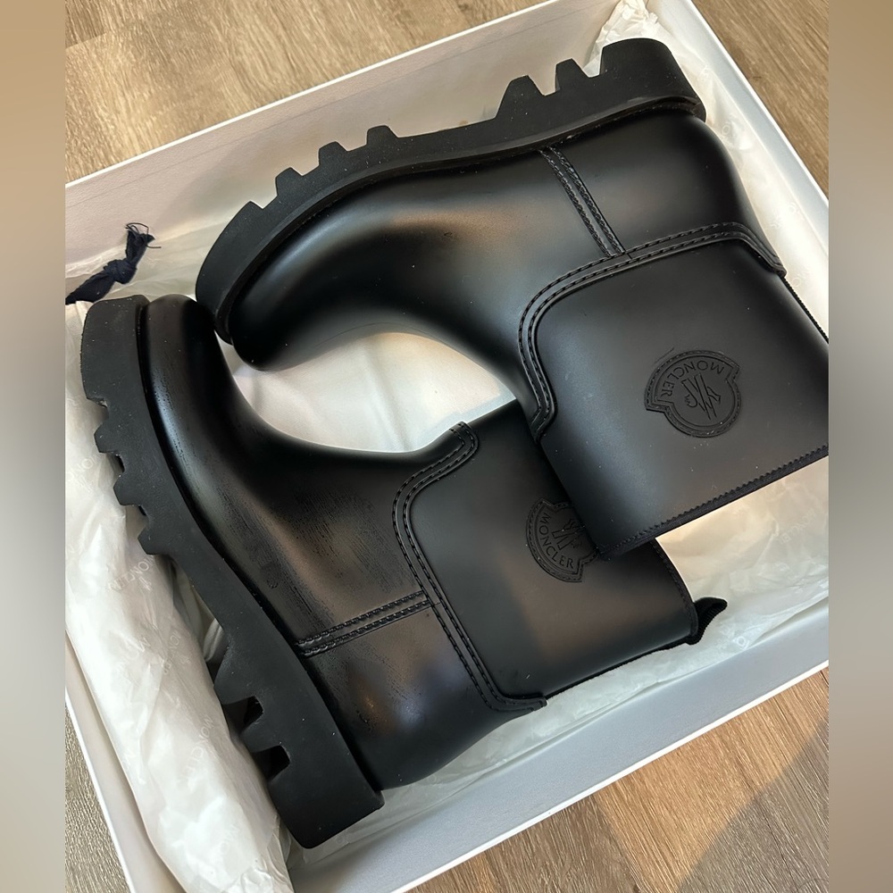 Moncler rubber black boots